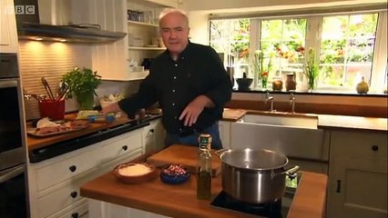 Pecorino cheese & pancetta spaghetti carbonara - Rick Stein's Mediterranean Escape - BBC