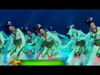 Beautiful Chinese Dance【1】Spring Outing Dance