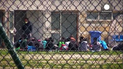 Plus d'un millier de migrants ont débarqué jeudi en Italie