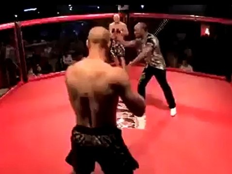 شكون ألي باش يطيح كاو قبل؟ الأصلع أم الفرطاس
