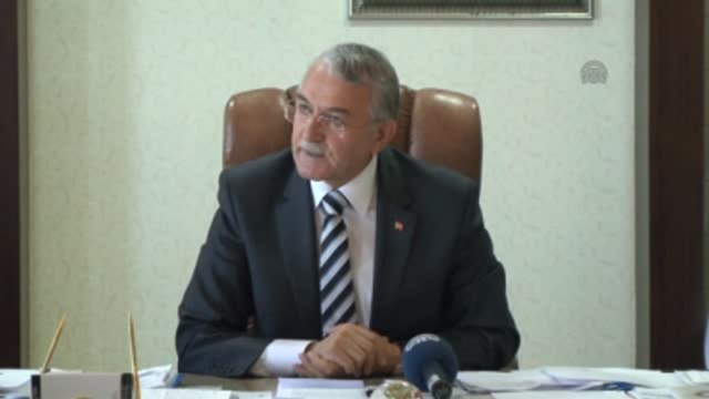 Yunus Emre Enstitüsü 300 Yabancı Öğrenciye Türkçe Öğretecek