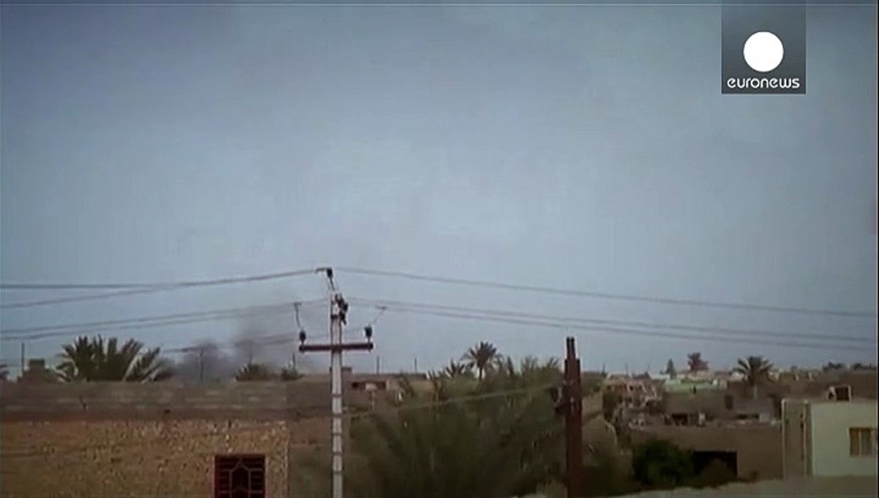 داعش يحاصر الرمادي ويخوض معارك مع الجيش العراقي في بيجي