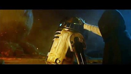 Novo teaser de Star Wars mostra máscara de Darth Vader derretida