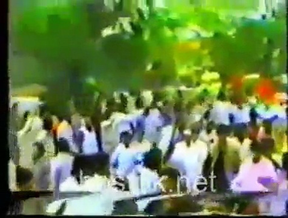 Karachi people welcome on the arrival of Altaf Hussain Rare Video