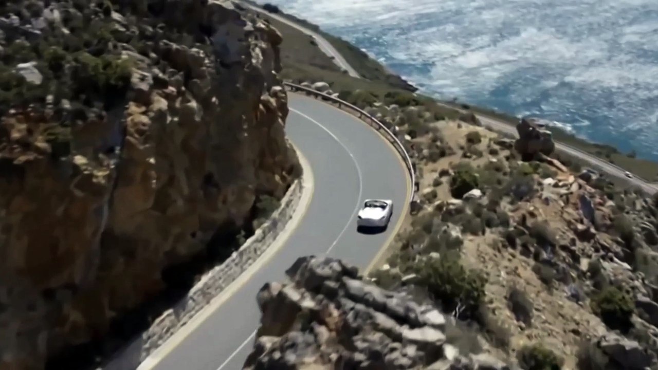 SOUND US$ 83.100 Porsche Boxster Spyder 2016 3.8 Boxer-6 375 cv 290 kmh 0-100 kmh 4,5 s