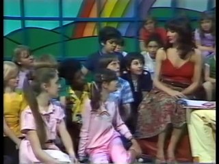 Kate Bush - Razzamatazz - Sat In Your Lap interview