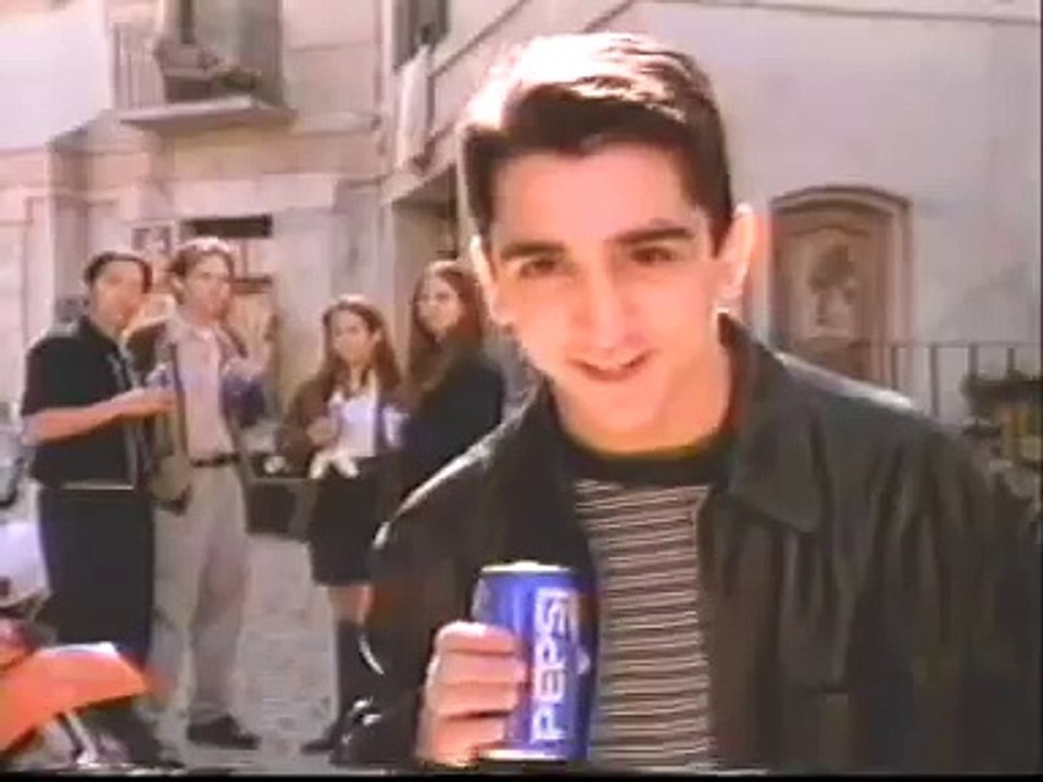 Pepsi Ad ft Claudia Schiffer