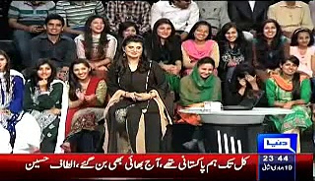 Jogi Baba Sadhoo Sant Faqeer of Mazaaq Raat 08 April 2015 - Dunya News