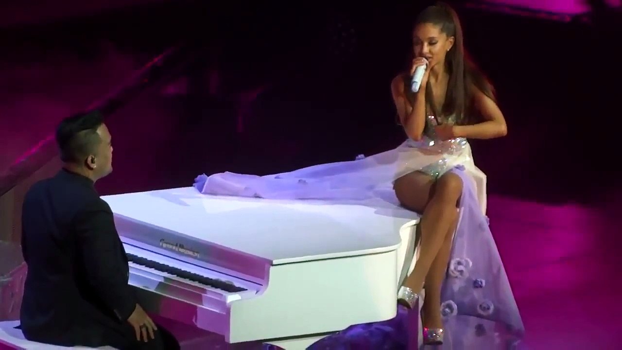 Watch Ariana Grande sing Whitney Houston hit 'I Have Nothing
