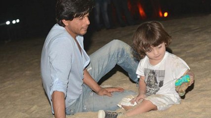 Shahrukh And AbRam SPOTTED On Beach