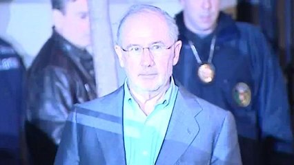 Rodrigo Rato sale de su despacho tras el registro