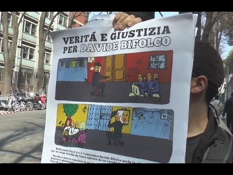 Napoli - Verità e Giustizia per Davide Bifolco , corteo il 18 aprile -1- (15.04.15)