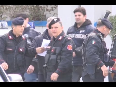 Pozzuoli (NA) - Furti d'auto, sgominata la banda dei ''cavalli di ritorno'' (16.04.15)