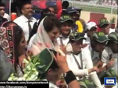 Dunya News - Reham Khan attends Malik Sayeed Women Cricket tournament final
