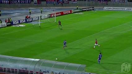 Boulette: Le gardien Johnny Herrera se prend pour Manuel Neuer