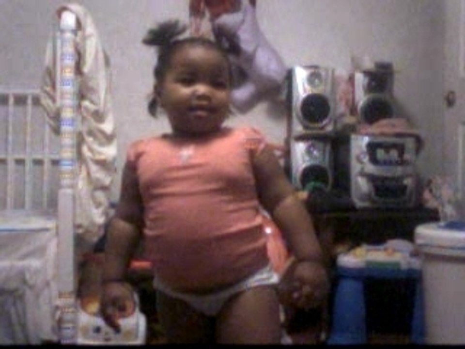 Dakari Singing 4
