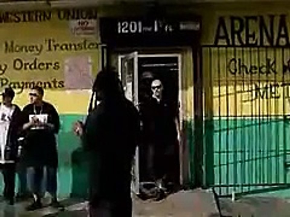 "Everybody Get Up (ft. Pretty Ricky)" - Pitbull