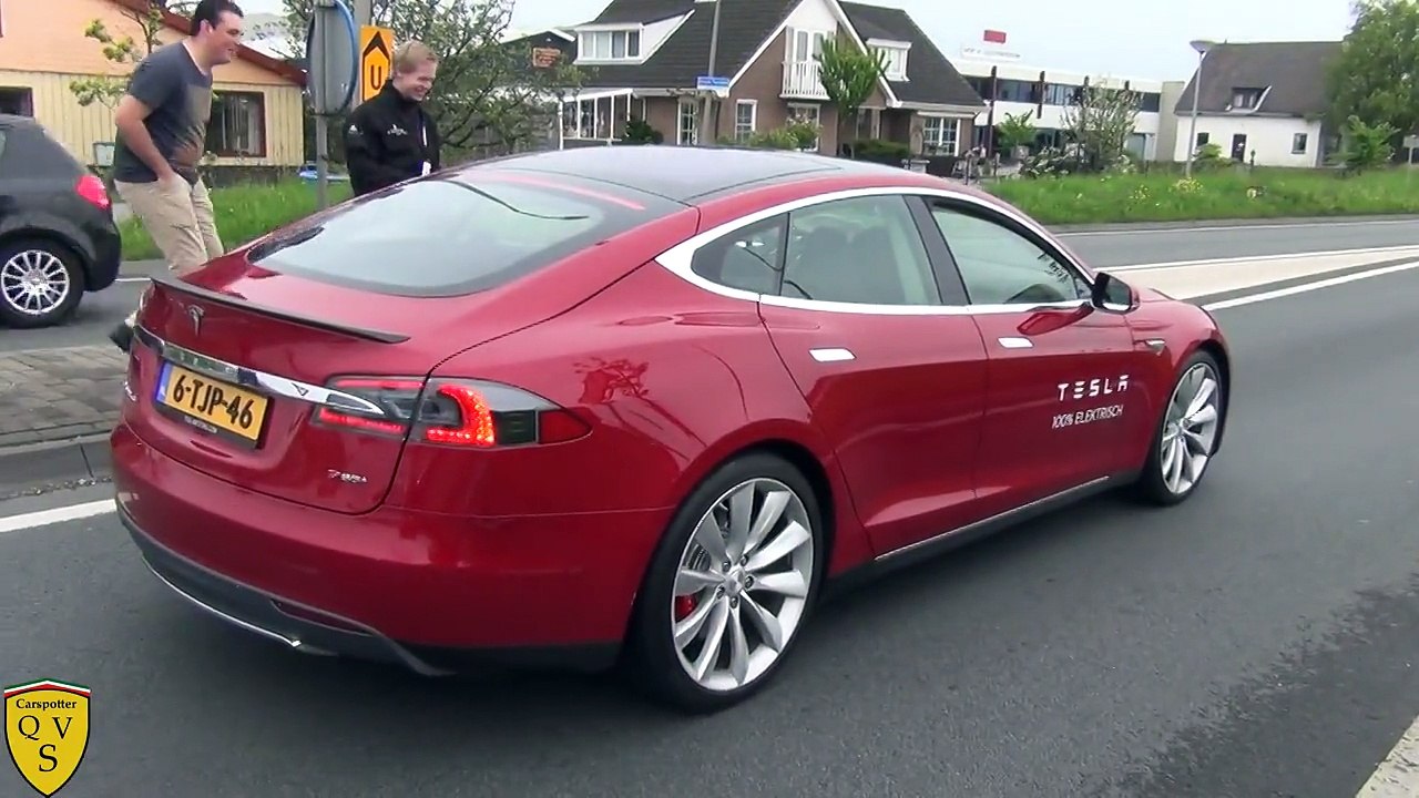 7 Crazy tuned BMW M5's_ Drifting, Revving, Accelerations!