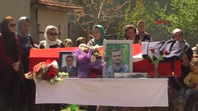 Kırklareli Ümit Öğretmen, Giyemediği Damatlığıyla Uğurlandı Yeniden