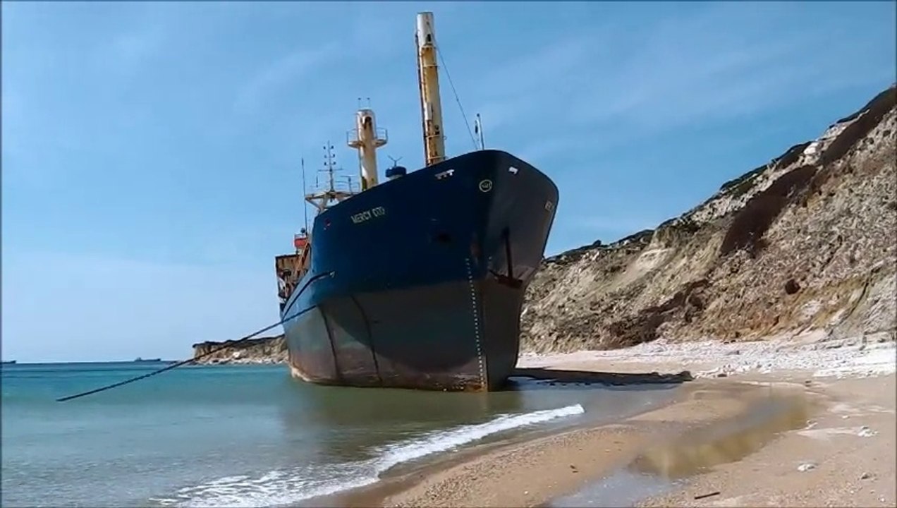 ''Bozcaada-Hotel Fahri'' sunar/ Esin ENGİN - DÖNMEYEN YILLAR