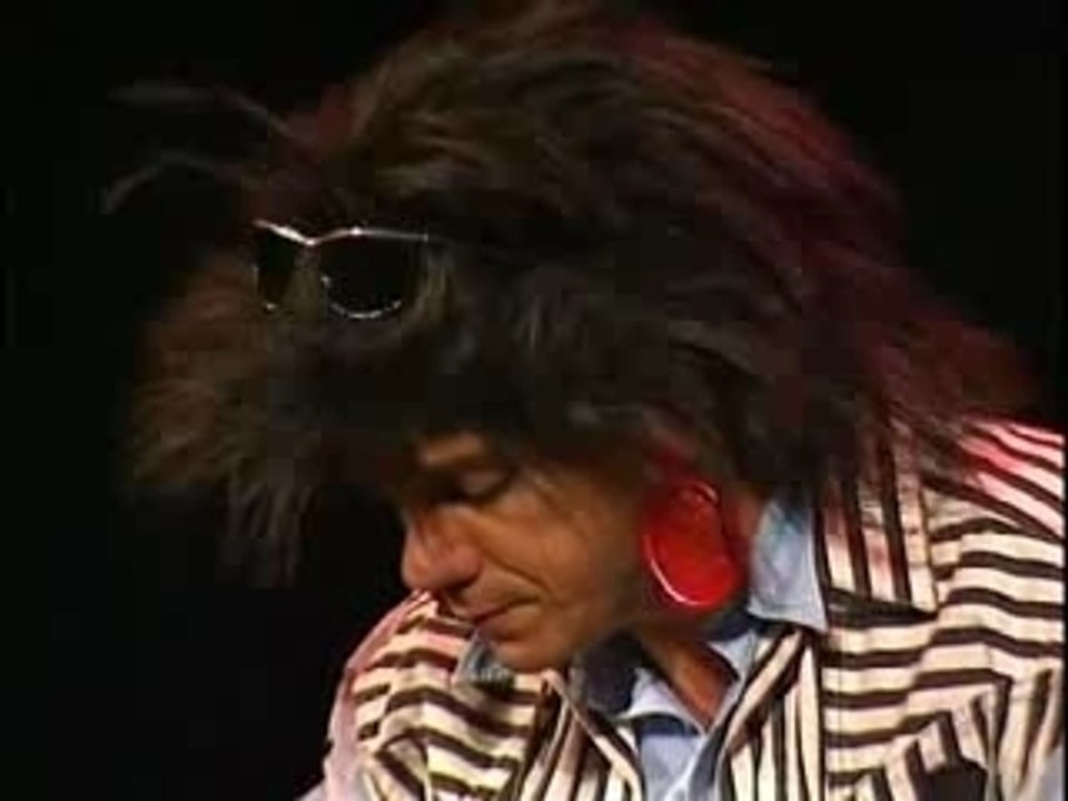 Les Inconnus  - Les Pétasses