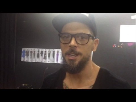 Maquiador da marca Fause Haten fala dos produtos usados nas modelos