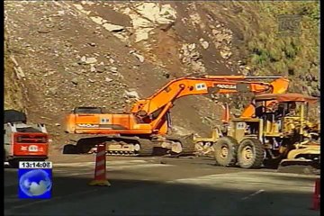 Nuevo deslave en la vía Alóag - Santo Domingo_ok