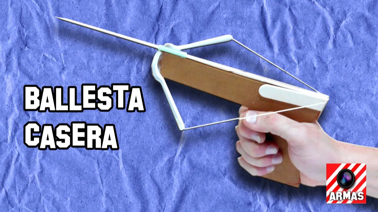 Armes artisanales arbalète avec deux cuillères