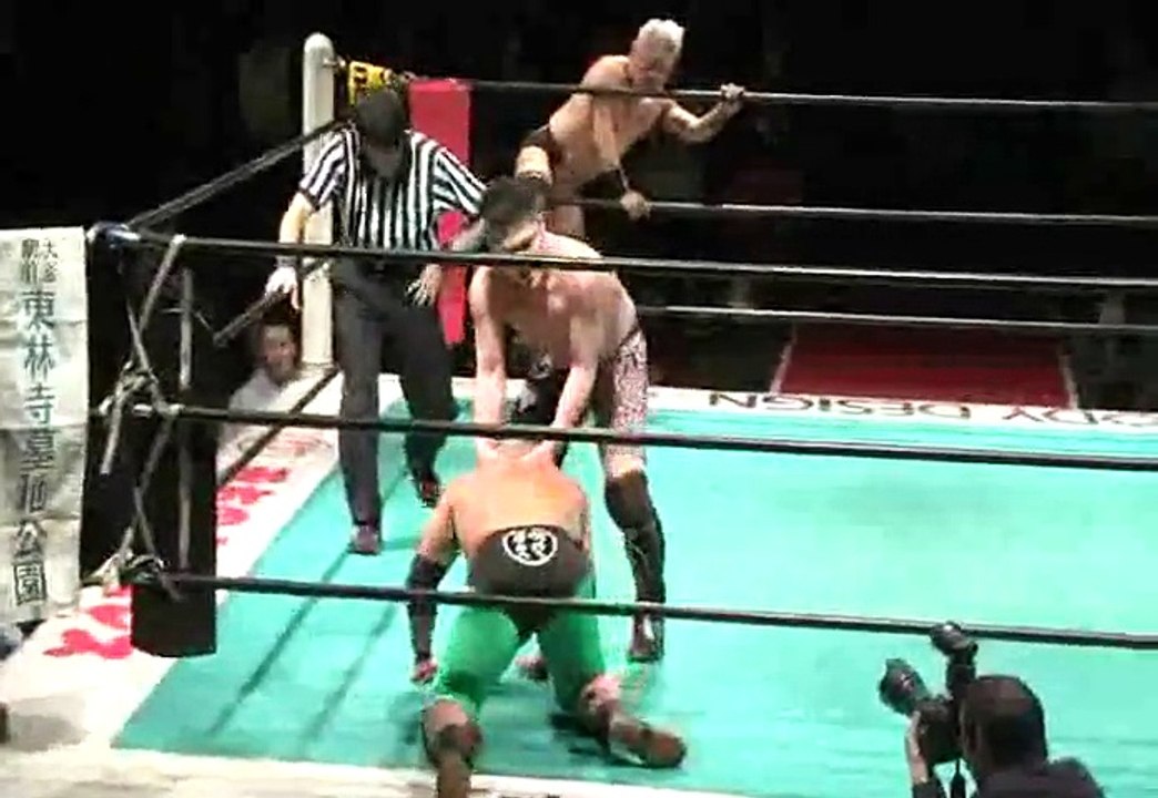 Kesen Numajiro & Taro Nohashi vs. Fujita “Jr“ Hayato & Manjimaru  (Michinoku Pro)