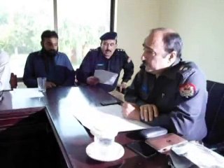 15-05-2015 DPO Khushab Press Conference Bain ul Subai Dakait Gang Arrest News with Footage