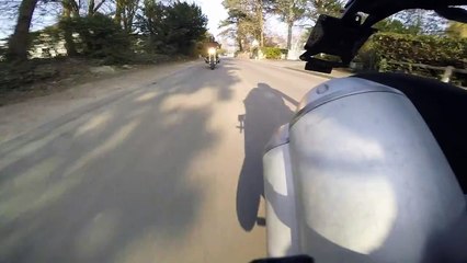 BMW R nine T vs DUCATI monster 11OO evo