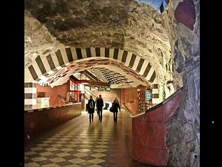El Metro de Estocolmo / Stockholms tunnelbana