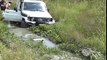 How to winch out of the mud, Extreme offroad mud bog - WARN 8274