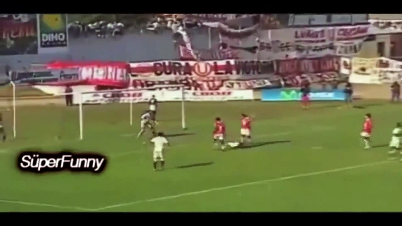FUNNY VIDEOS: Funny Football Moments (Best Fails,Bloopers,Funny Footballer)