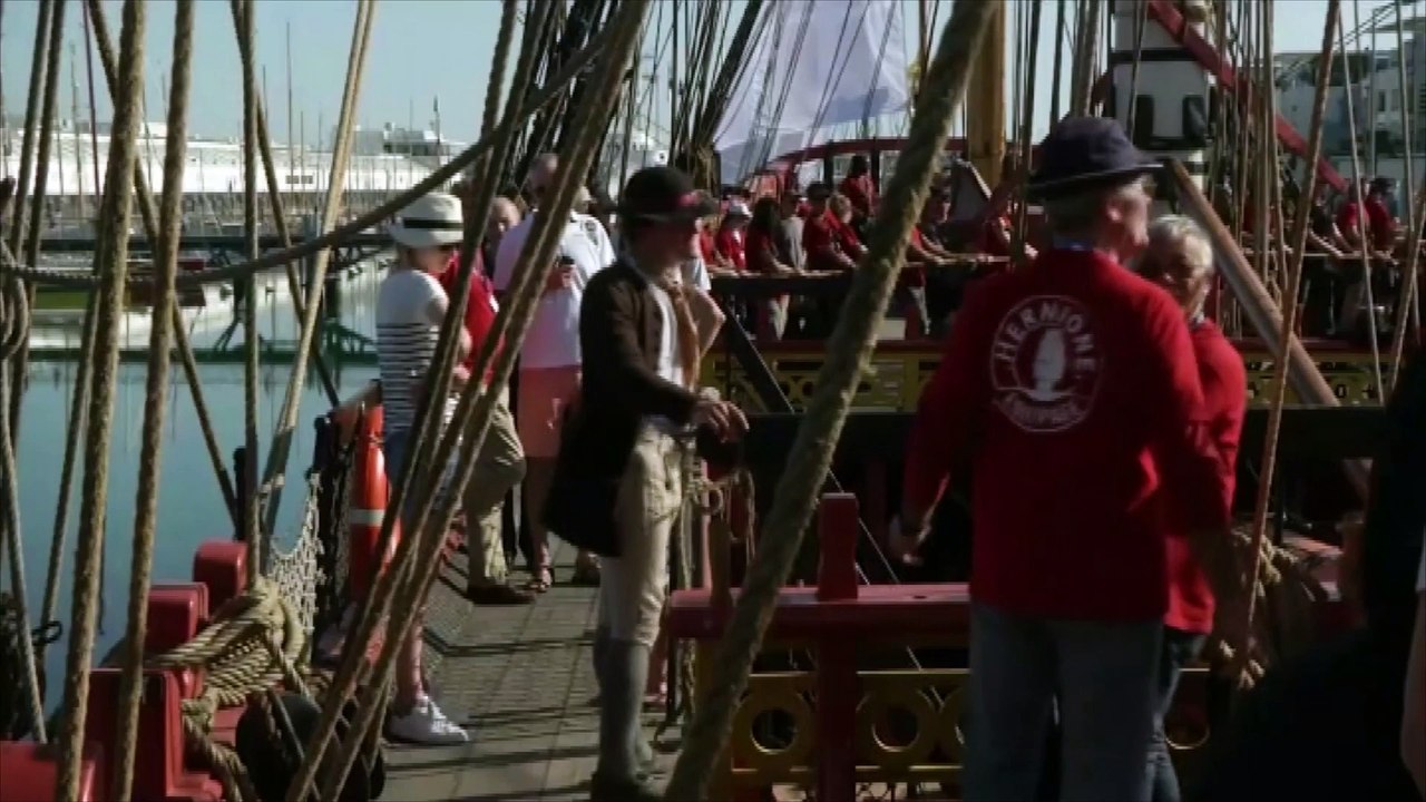 Deux siècles après la traversée de La Fayette, l'Hermione remet le cap sur l'Amérique