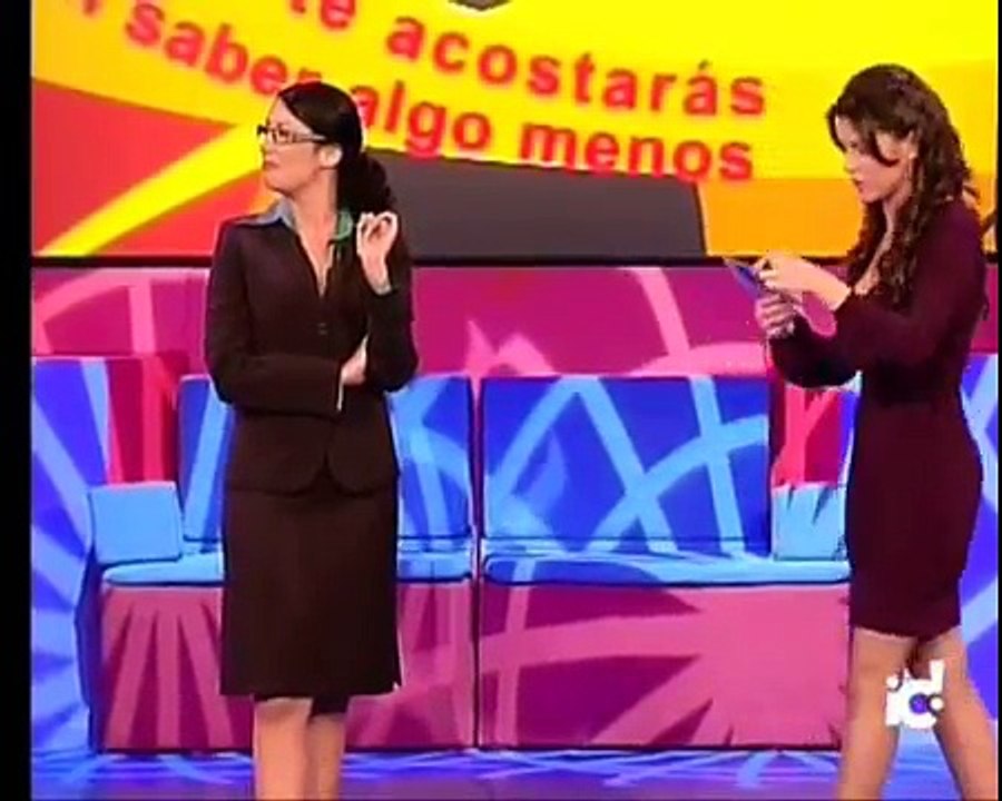 En Clave de Ja. Carmela: en Hotel de Lujo y su diccionario peninsular-Canario.
