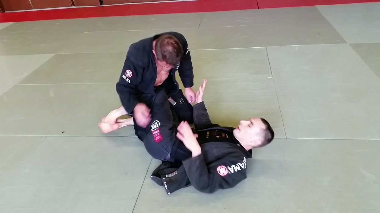 renversement demi-garde JJB