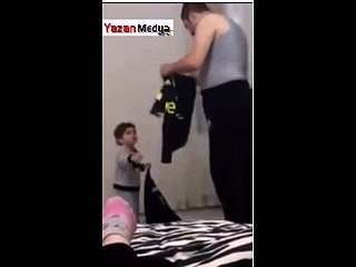 Fenerbahçe Forması Giymeye Zorlanan Beşiktaşlı Çocuk Böyle Direndi!