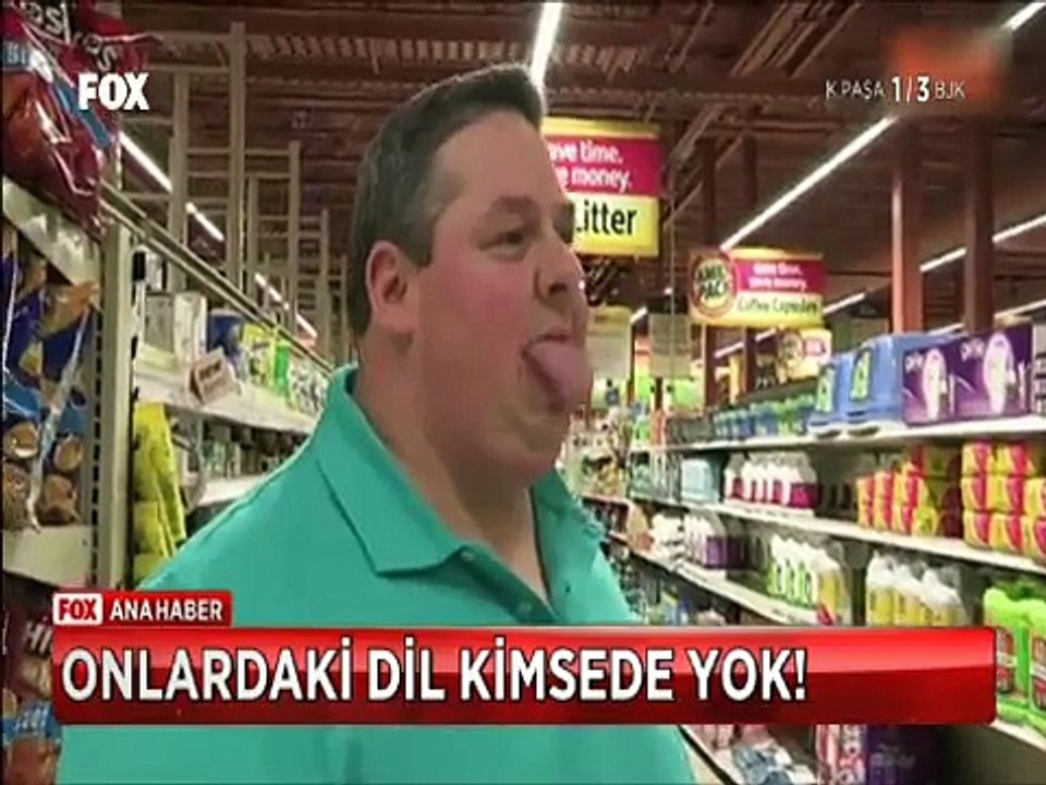 Onlardaki dil kimsede yok işte dünyanın en büyük diline sahip baba kız
