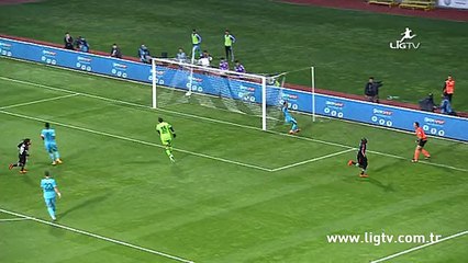 DEMBA BA marque pour BESIKTAS