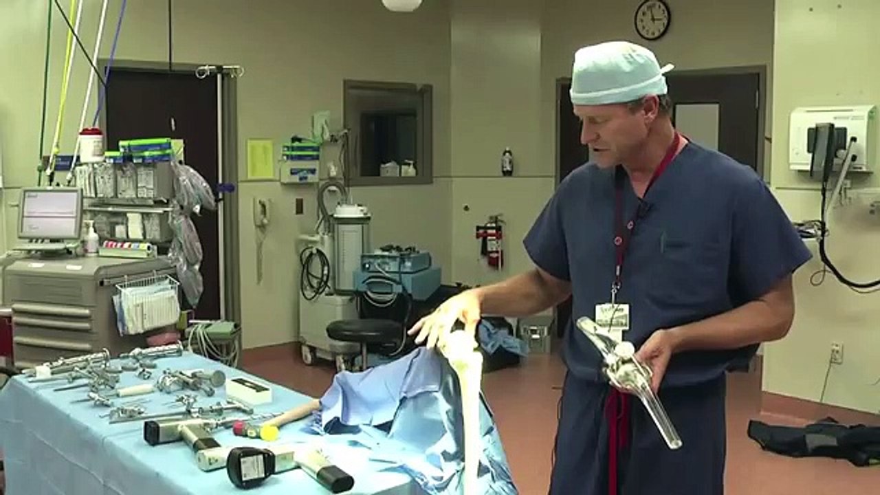 Total Knee Replacement Surgery Demonstration - Dr. Eric W. Janssen