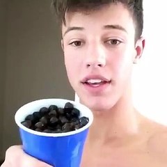 It's been awhile so I thought I'd bring the #SmackCam back for a change. #WhyDoIHaveACupOfBoba