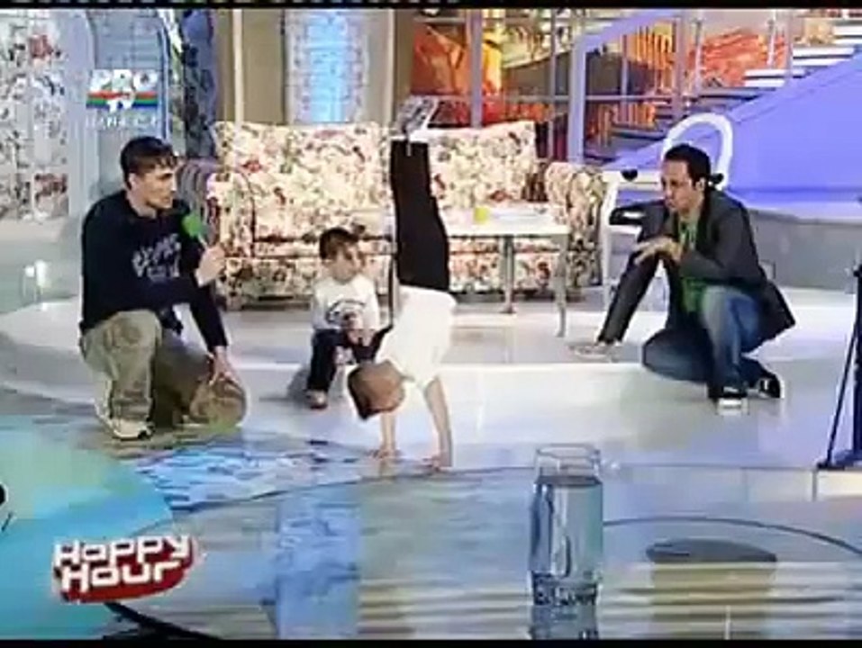 Worlds Strongest Boy Smashes Record With Incredible Series of Air Push-Ups