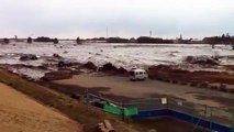 فيديو جديد يظهر قوه امواج تسونامي اليابان (سبحان الله)