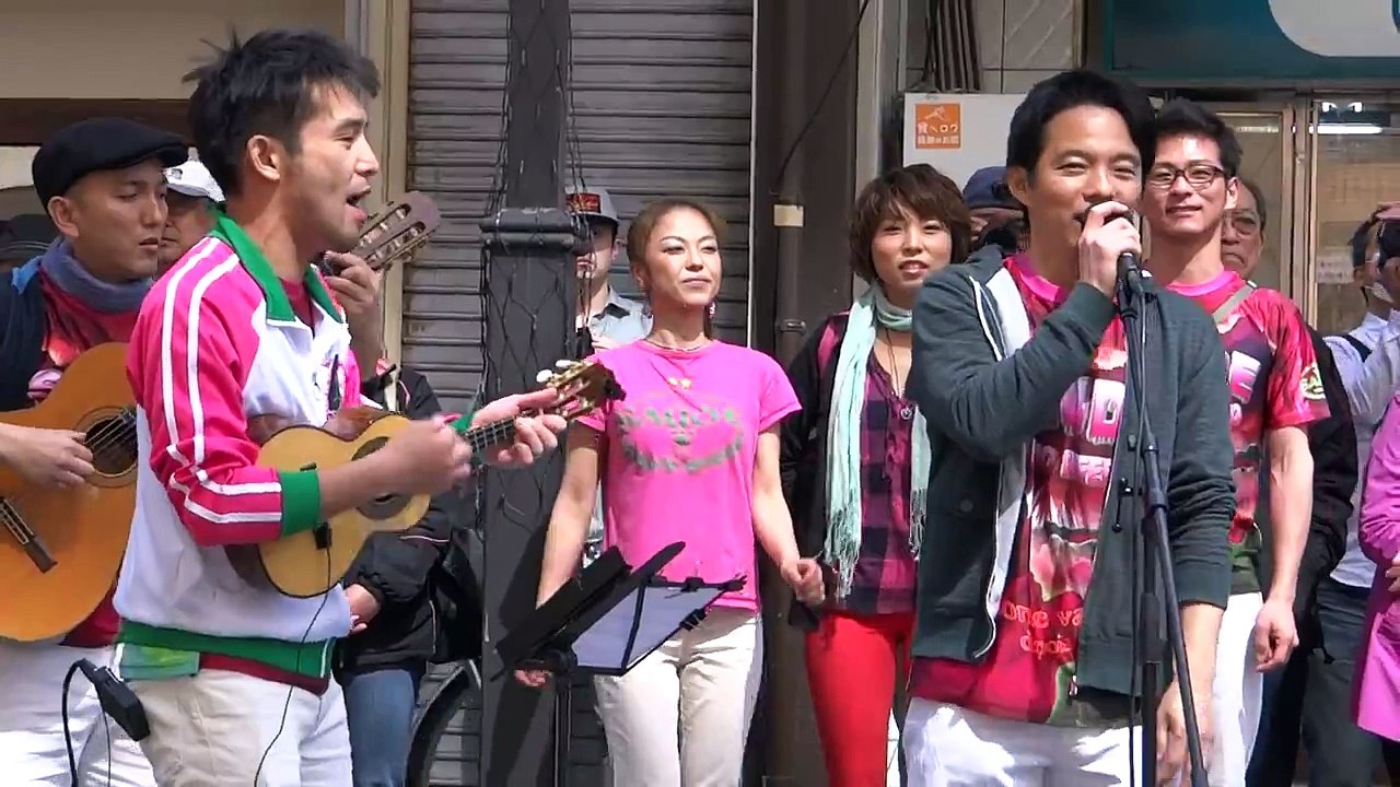 【 しびれる最高の歌声～ &　ダンス ♪ 】　ヨコハマ大道芸 サンバ 2015　サンバミュージック Yokohama Street Samba Music