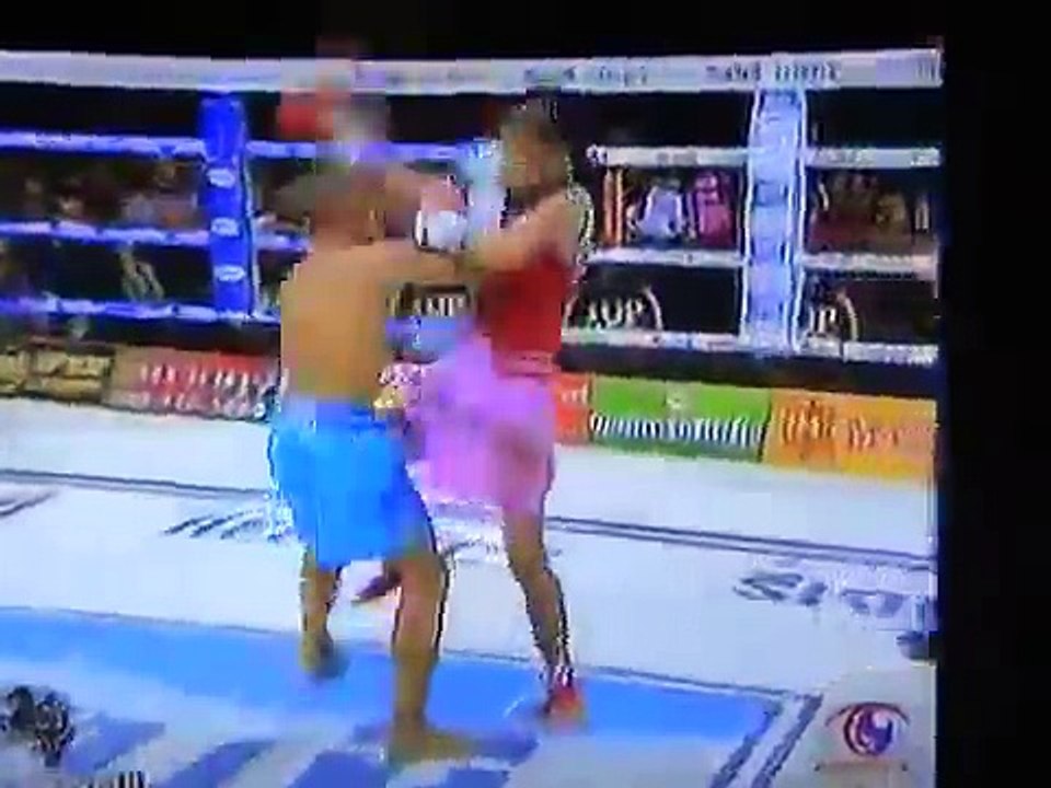 Young Girl Vs+ Boy++ Muay Thai Fight!