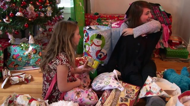 Girls Opening Presents on Christmas Day - Happy New Years - Reality Video