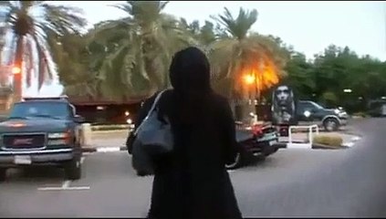 ▶ Dubai Girls Driving Ferrari - U.A.E (Women in Black)