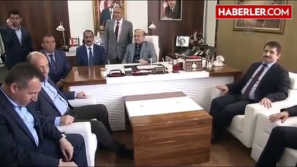 Akdoğan: "Adaylarımızın Orada Kampanya Yürütmesi Engellenmeye Çalışılıyor"
