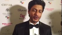 Always humble & gracious, here's a little something from @iamsrk after he received the award at #AsianAwards, UK!